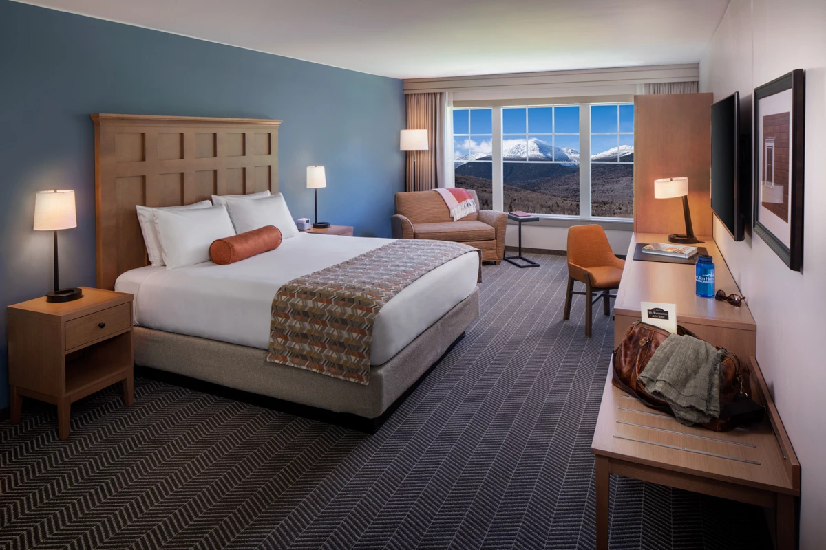 Queen guest room with a view of the mountains