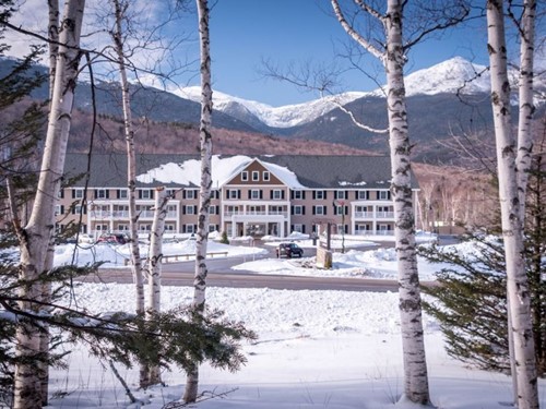 Winter Exterior of The Glen House